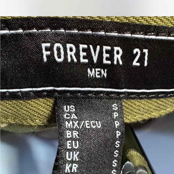 Forever 21 Men’s Jacket - Picture 5 of 5